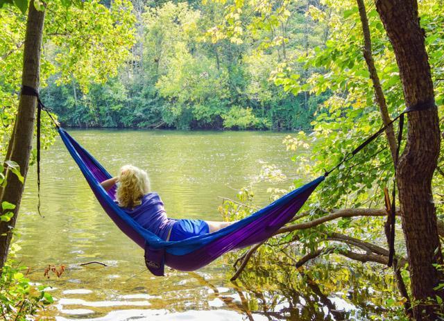 How+To+Properly+Hammock