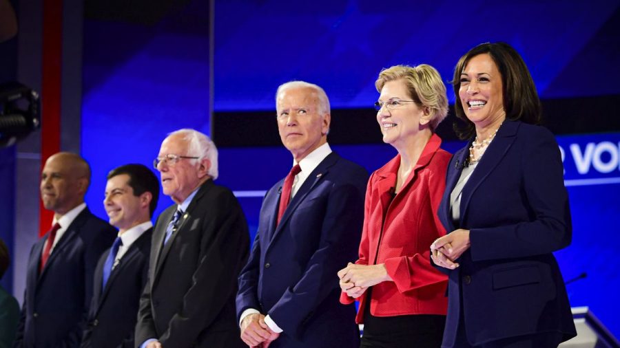 Democratic presidential candidates before the third Democratic primary debate, including (right to left) Harris, Warren, Biden, Sanders, Buttigieg (Frederic J. Brown, Getty images).