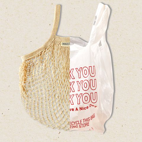  An image displaying the difference between a one use plastic bag and a reusable grocery bag, showing the small changes necessary for a zero-waste lifestyle. Photo credit: Erin Lux (harpersbazaar.com)