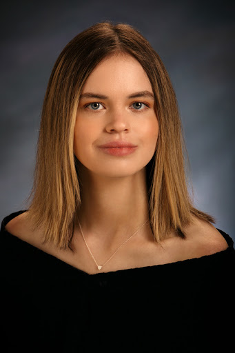 Sydney Wolds senior portrait. 